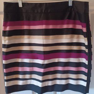 White House Black Market ribbon banded skirt